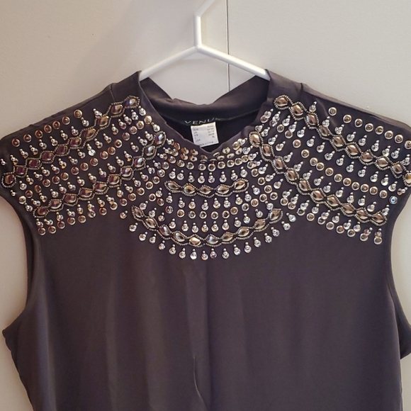 Top - Picture 2 of 2